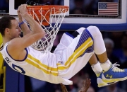 PG电子试玩-黄蜂新王诞生夜，当拉梅洛的魔法撕裂印第安纳的钢铁防线