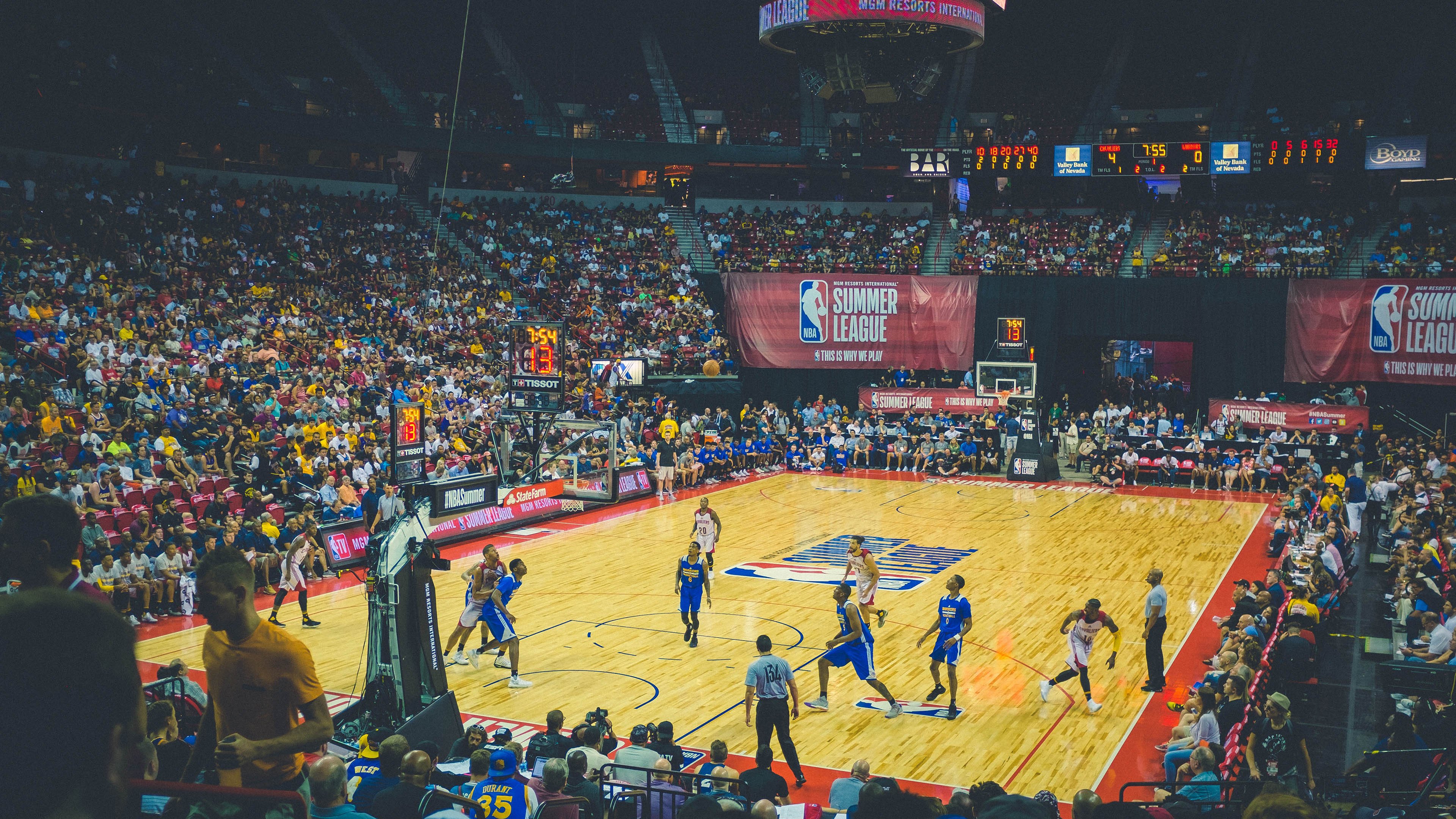 温网力克拉沃尔杯，梅德韦杰夫惊艳四座的背后